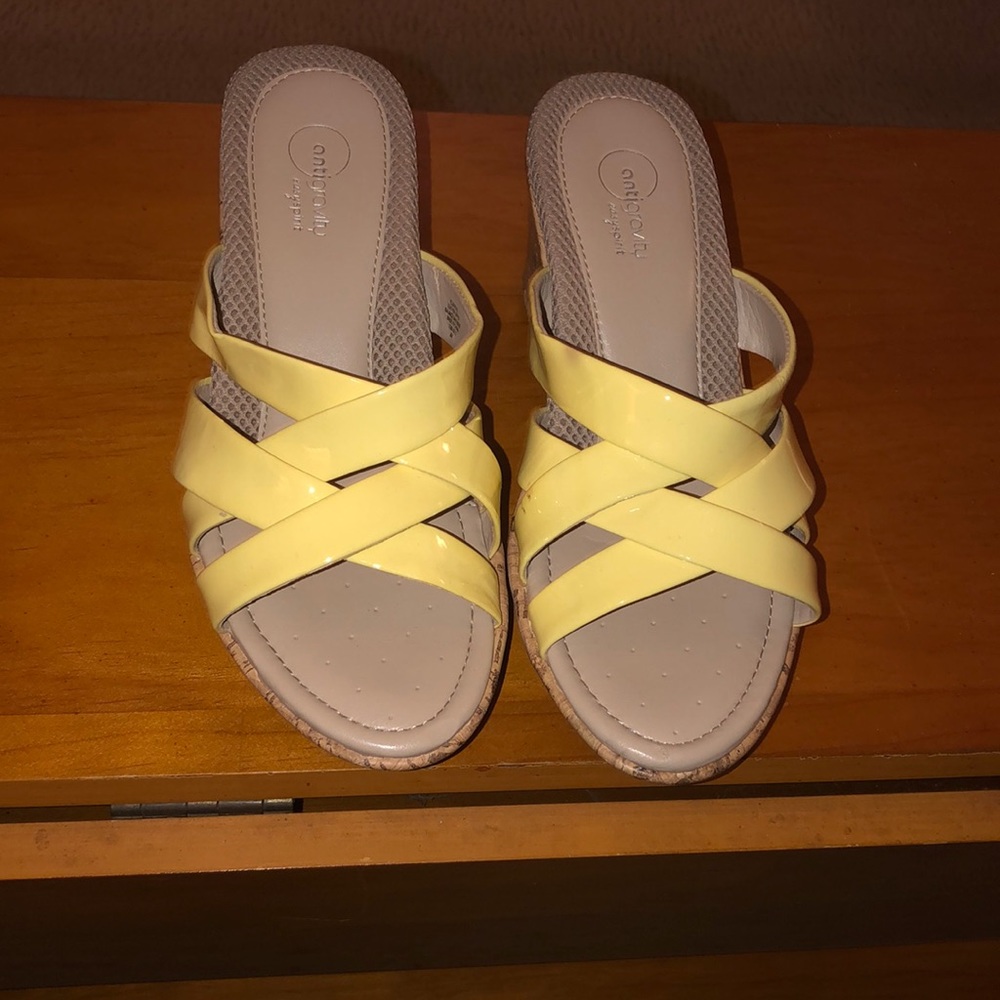 Easy Spirit sandals, good condition, size 8
